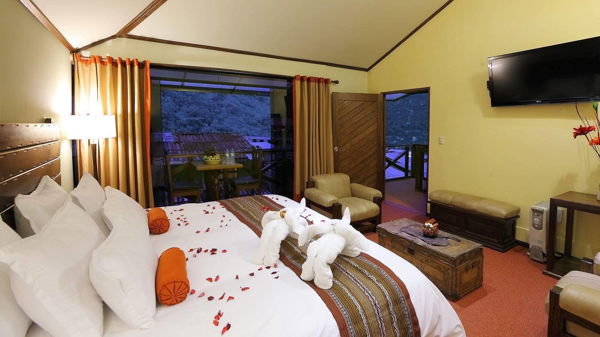 Hotel La Cabana Machupicchu Aguas Calientes Exterior photo